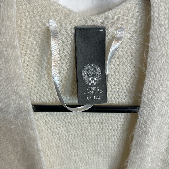 Vince Camuto Women’s OS Black/Cream Poncho/Shawl/Wrap - Picture 2 of 8